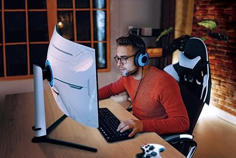 Samsung 32" Odyssey Neo G8 BG850, 4K Curved Gaming Monitor | LS32BG850NMXUE
